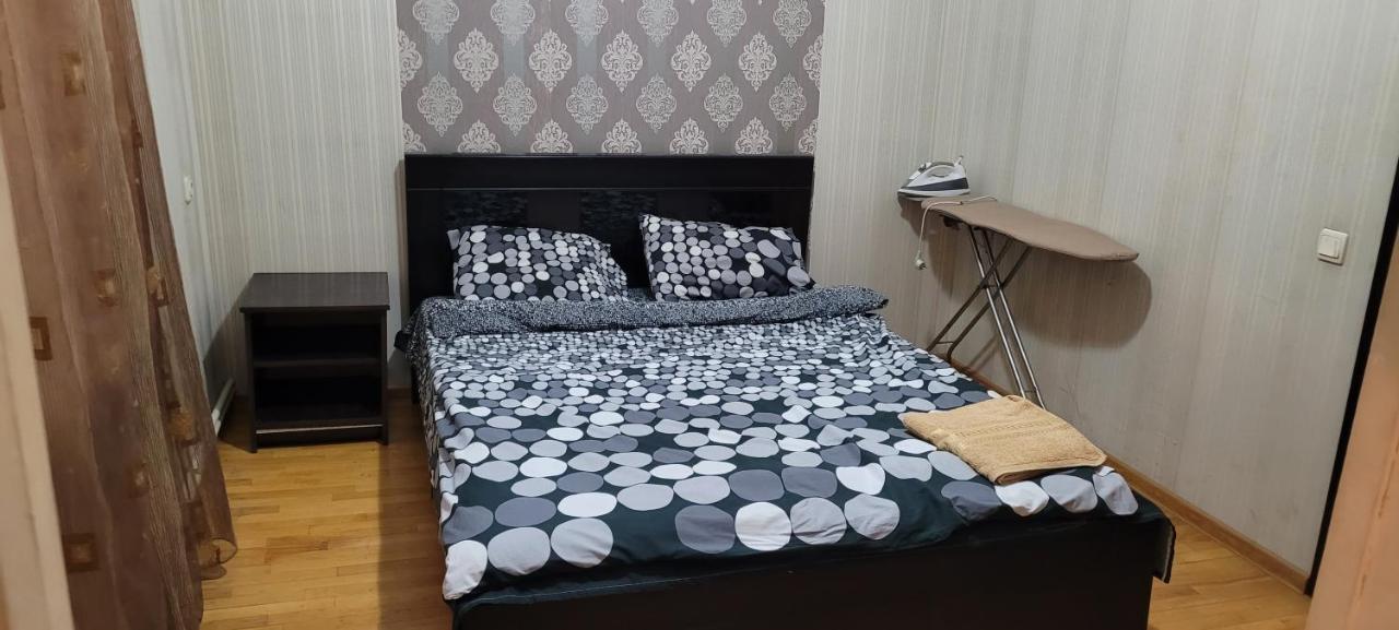 Kiev Hostel Tbilisi ภายนอก รูปภาพ