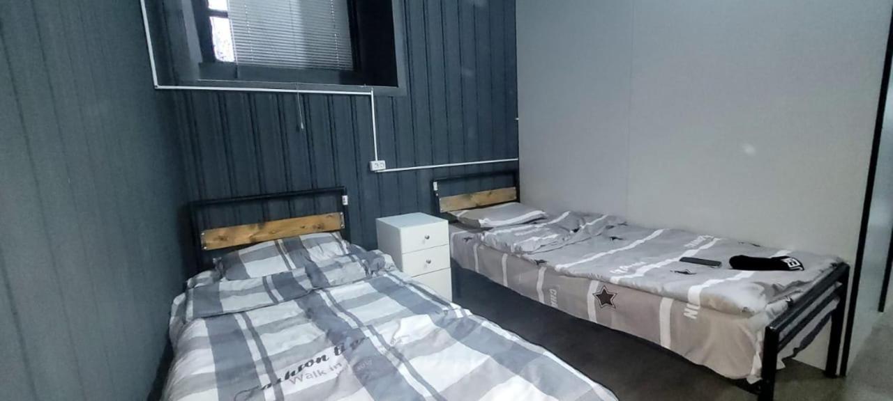 Kiev Hostel Tbilisi ภายนอก รูปภาพ