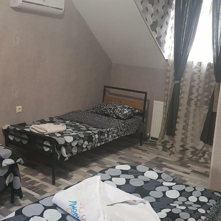 Kiev Hostel Tbilisi ภายนอก รูปภาพ