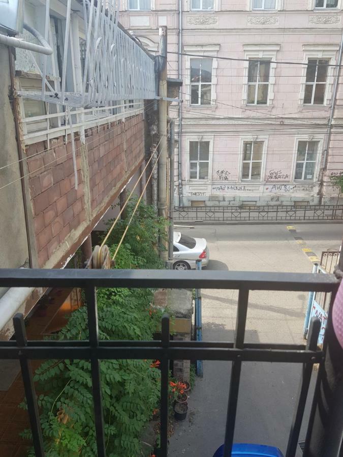 Kiev Hostel Tbilisi ภายนอก รูปภาพ